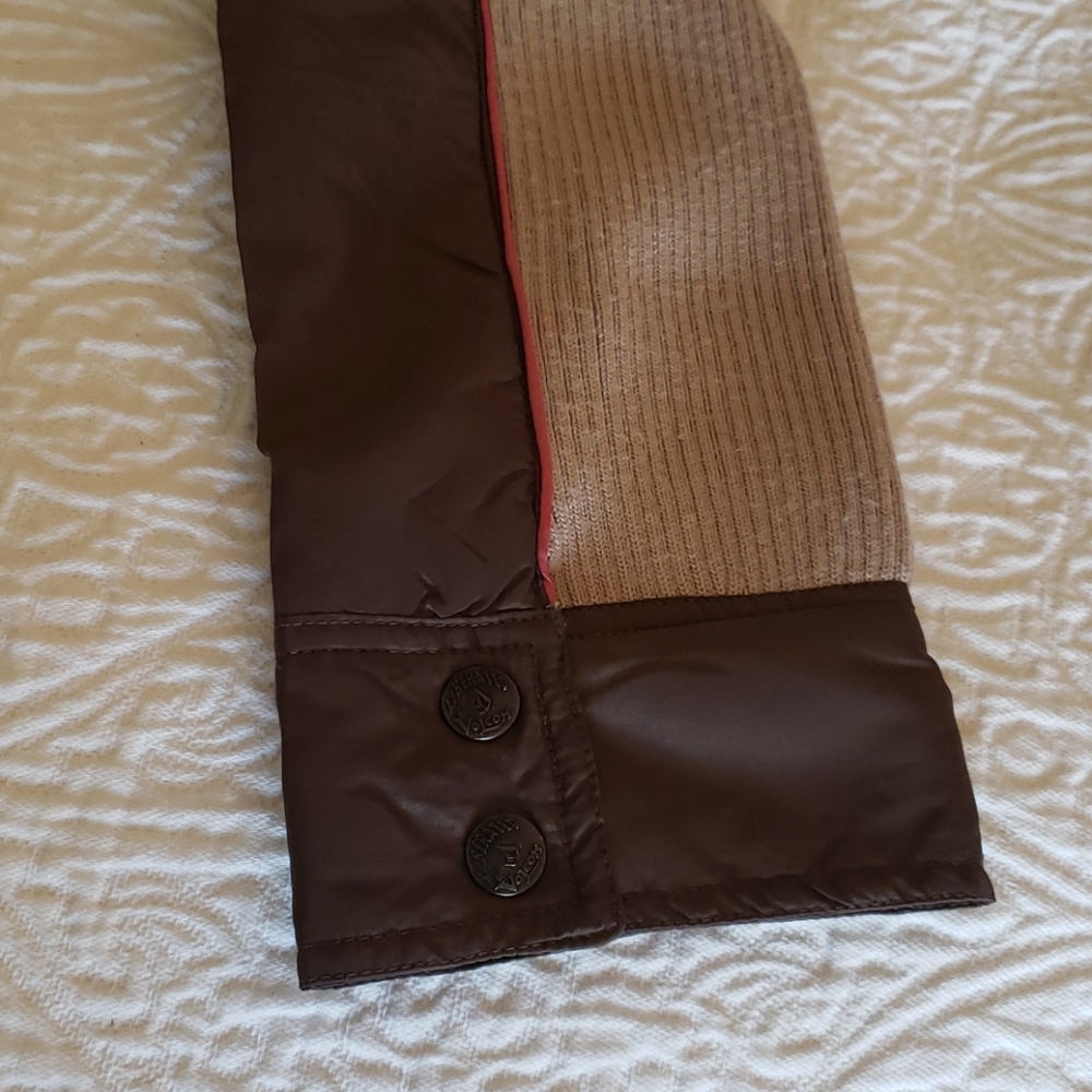 Volcom jacket - Picture 6 of 13